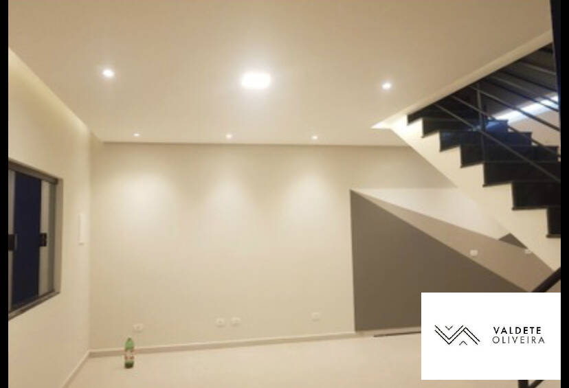 Casa à venda com 2 quartos, 160m² - Foto 8