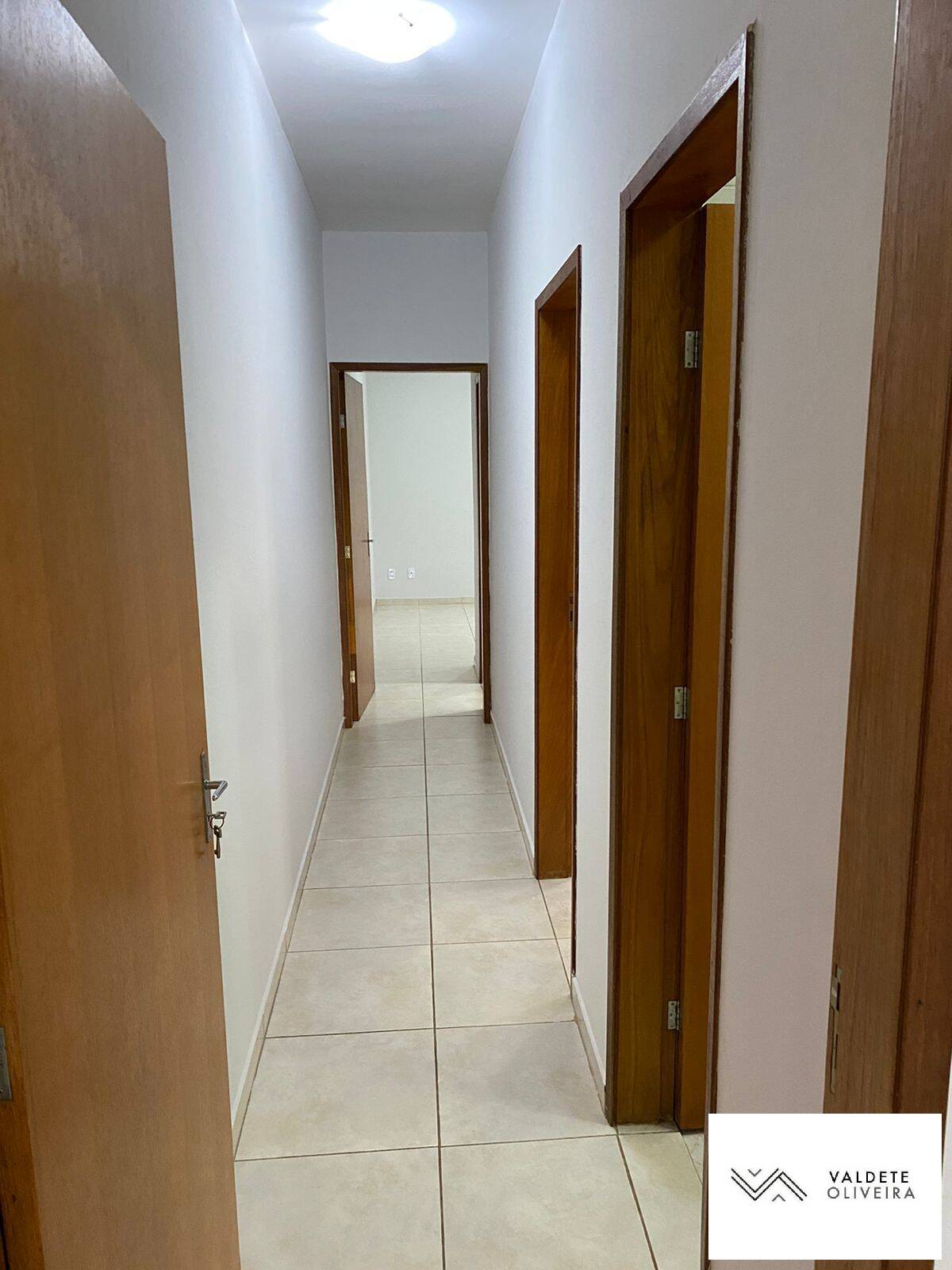 Casa à venda com 2 quartos, 120m² - Foto 13