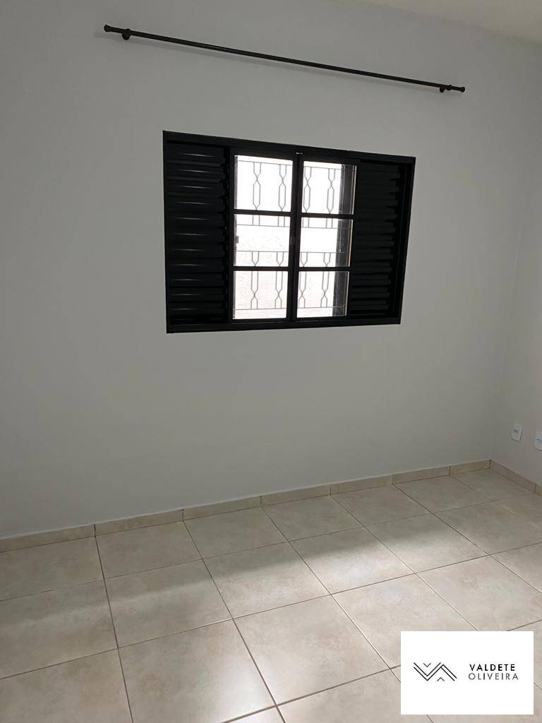 Casa à venda com 2 quartos, 120m² - Foto 14