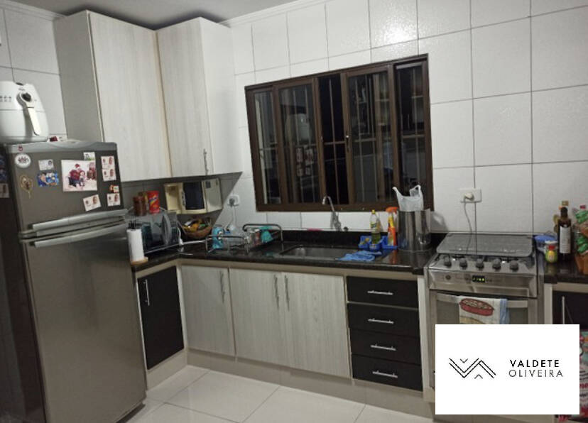 Casa à venda com 2 quartos, 83m² - Foto 2