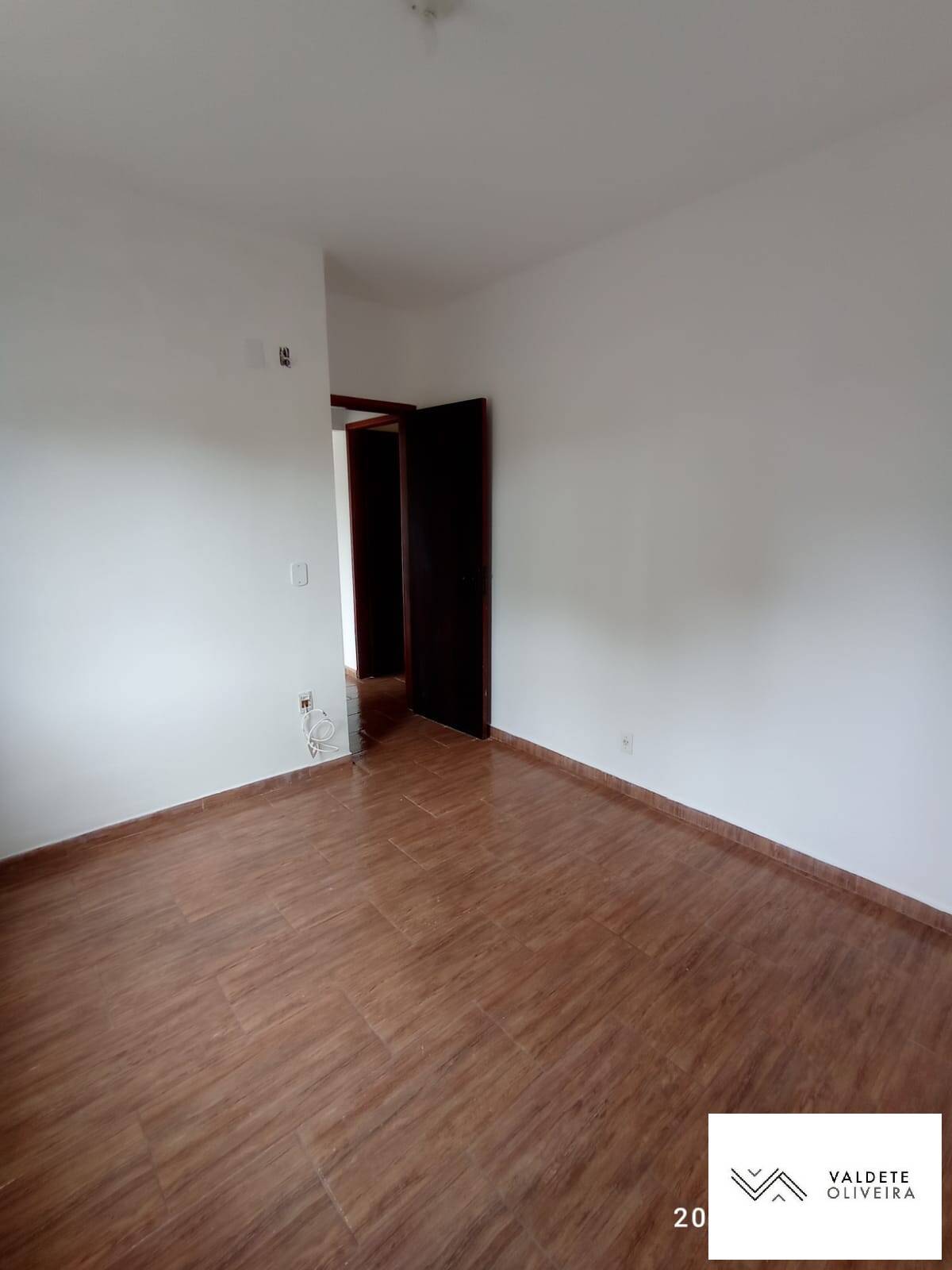 Apartamento à venda com 2 quartos, 60m² - Foto 5