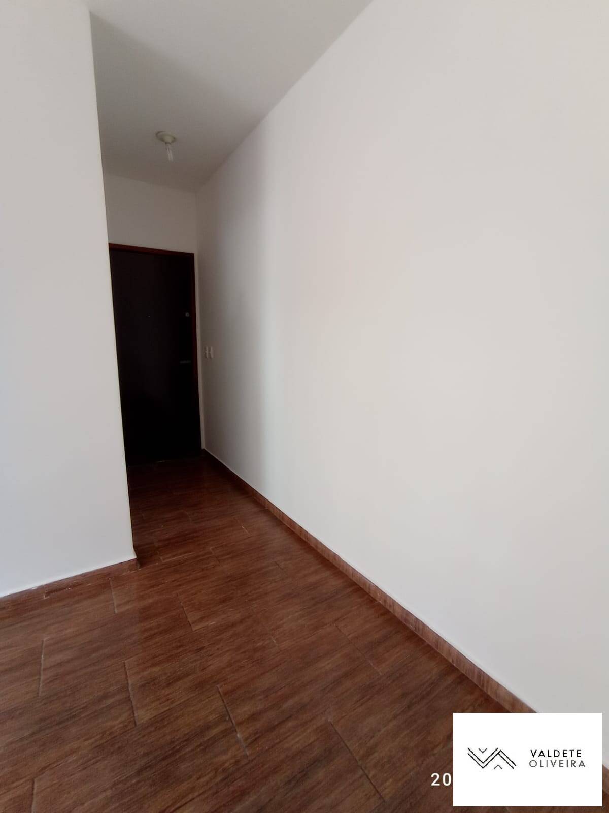 Apartamento à venda com 2 quartos, 60m² - Foto 13