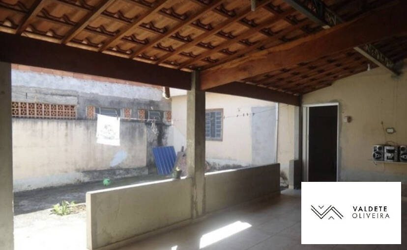 Casa à venda com 2 quartos, 190m² - Foto 9