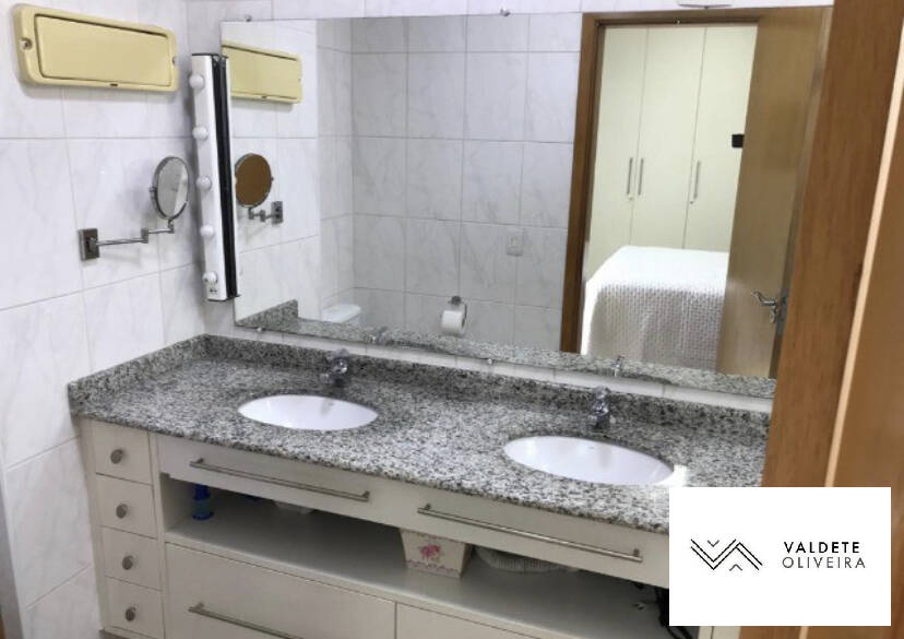 Apartamento à venda com 4 quartos, 143m² - Foto 19