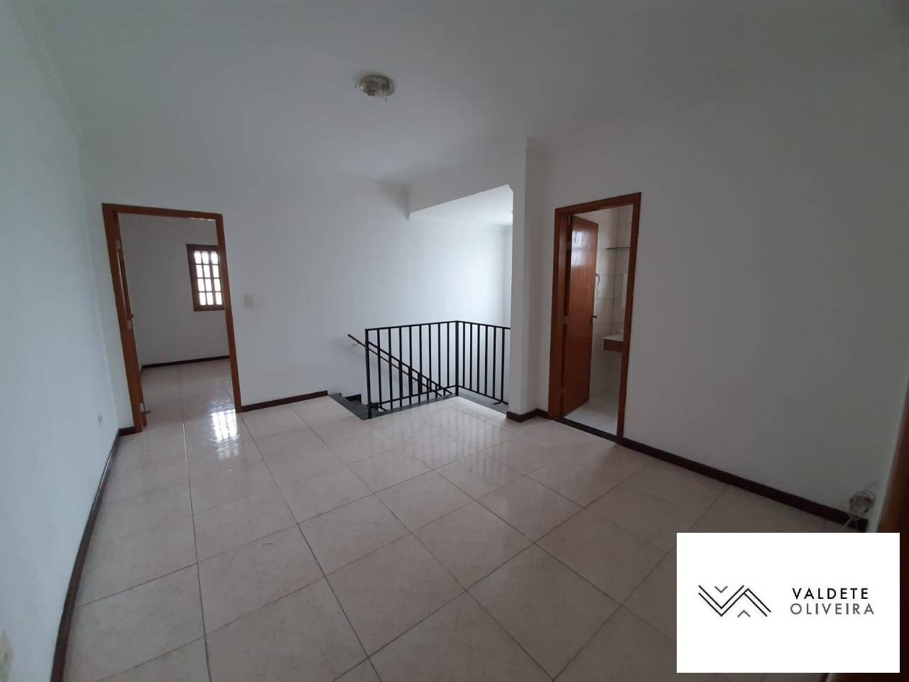 Casa à venda com 2 quartos, 160m² - Foto 11