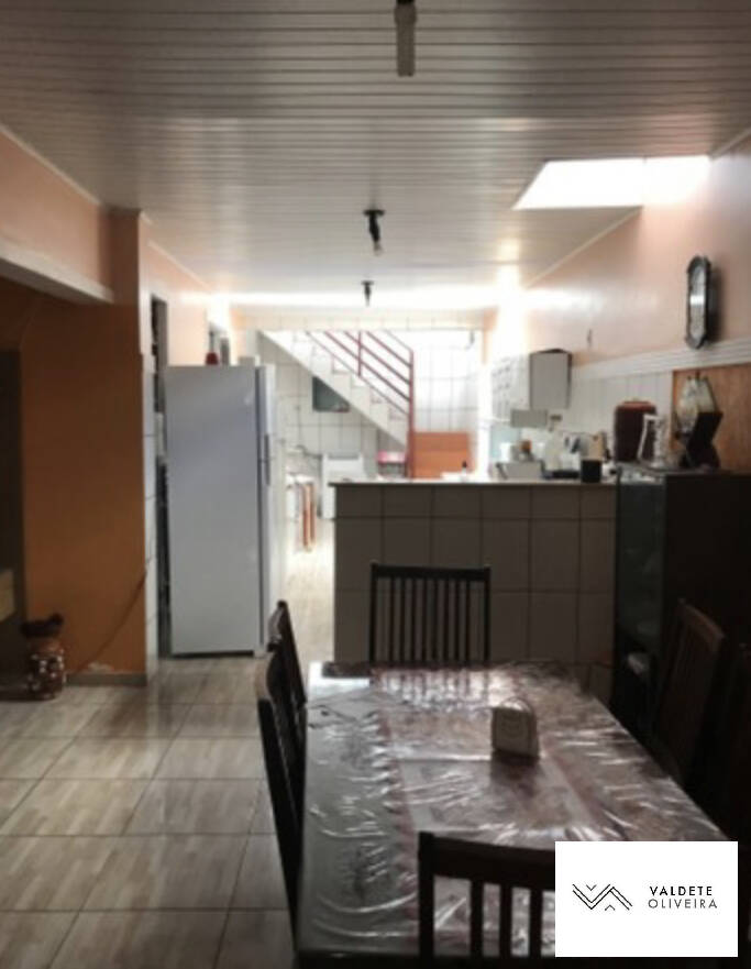 Casa à venda com 3 quartos, 100m² - Foto 5