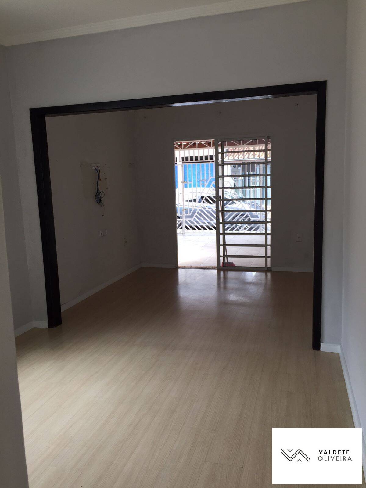 Casa à venda com 2 quartos, 75m² - Foto 7