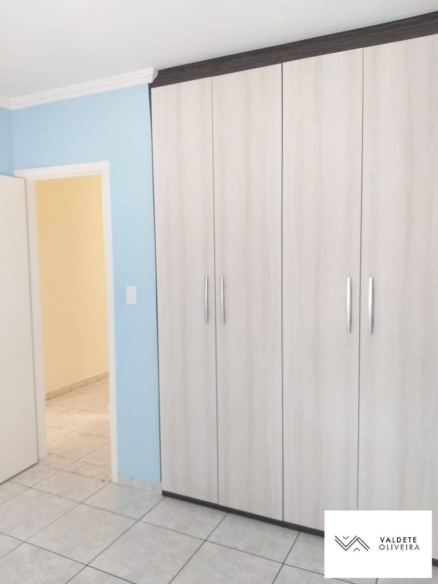 Apartamento à venda com 3 quartos, 75m² - Foto 3