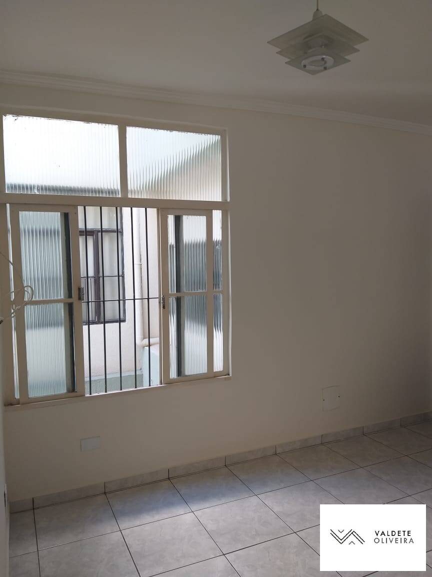 Apartamento à venda com 3 quartos, 75m² - Foto 12