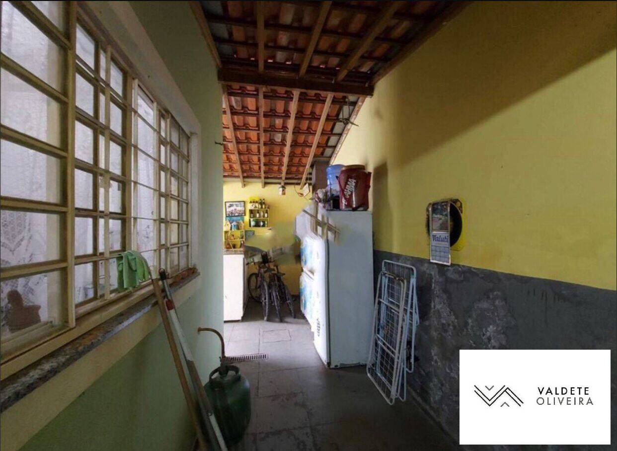 Casa à venda com 3 quartos, 92m² - Foto 8