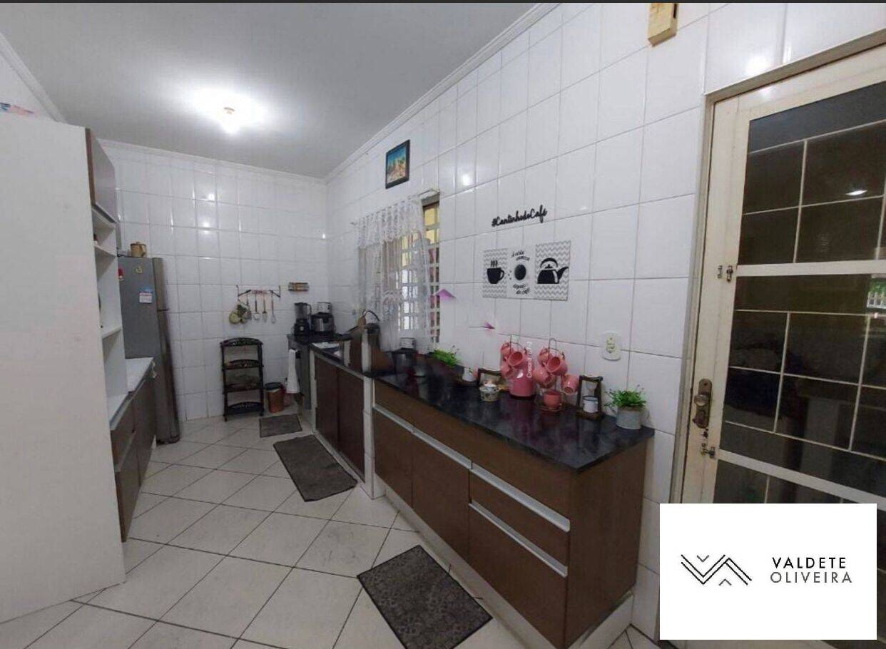 Casa à venda com 3 quartos, 92m² - Foto 16