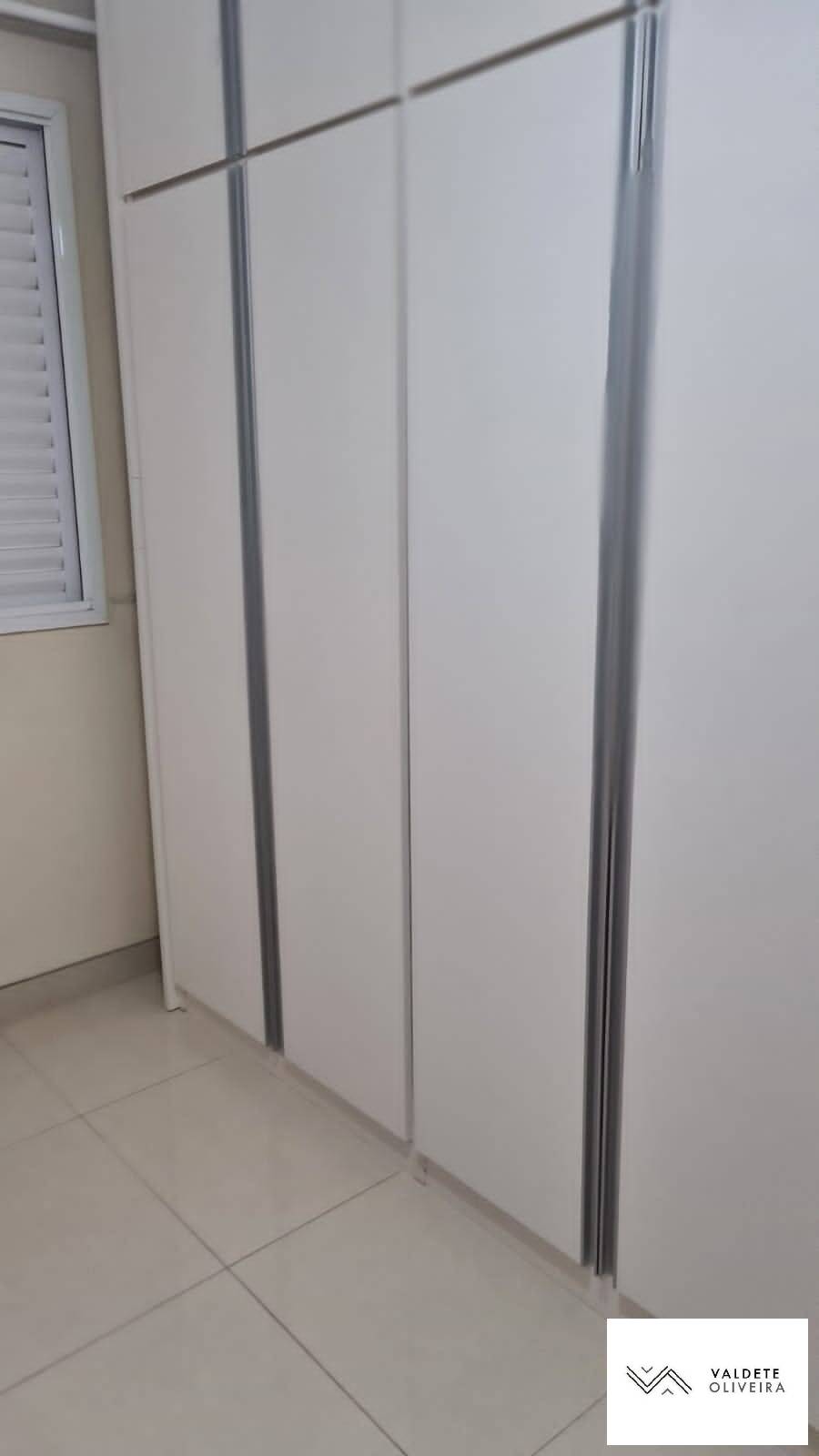 Apartamento à venda com 2 quartos, 68m² - Foto 3