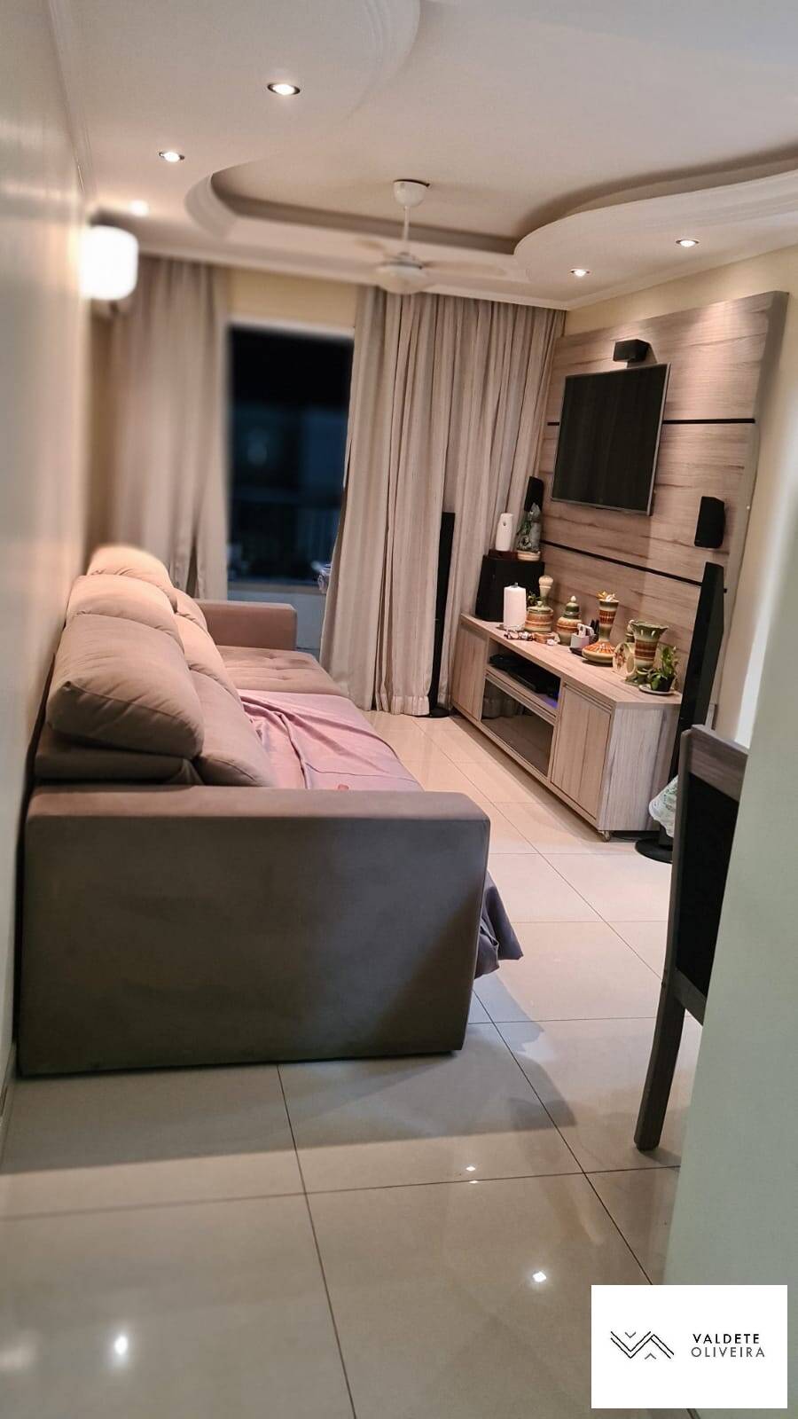 Apartamento à venda com 2 quartos, 68m² - Foto 1