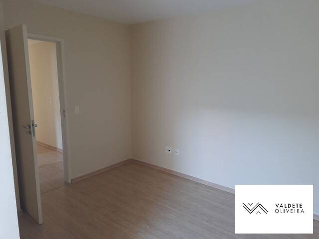 Apartamento à venda com 2 quartos, 63m² - Foto 3