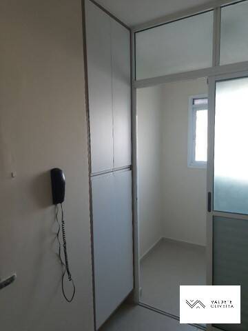 Apartamento à venda com 2 quartos, 63m² - Foto 8