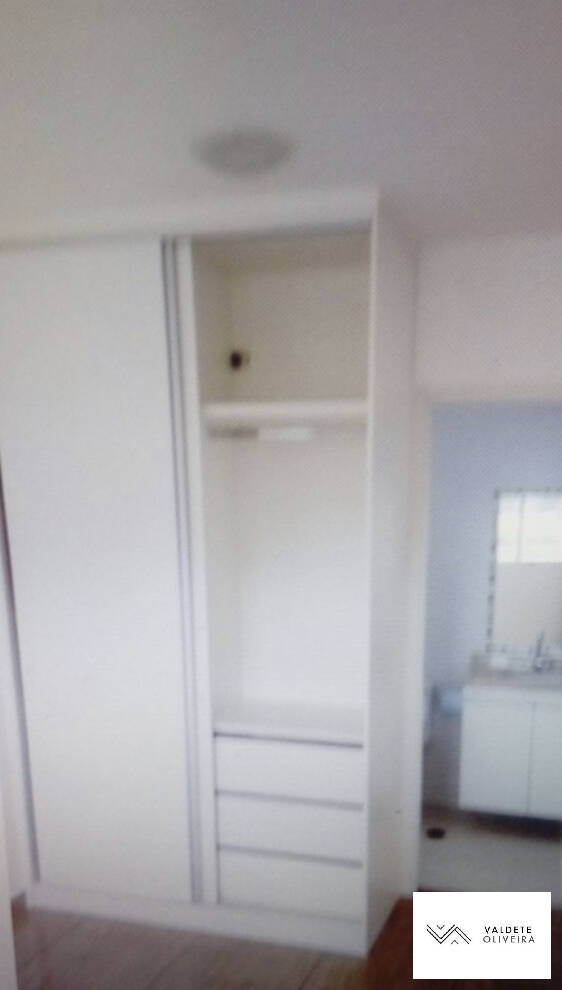 Apartamento à venda com 2 quartos, 68m² - Foto 4