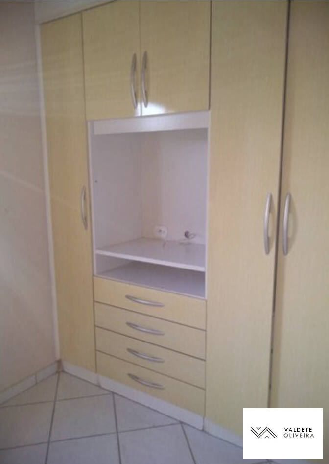 Apartamento à venda com 3 quartos, 76m² - Foto 4