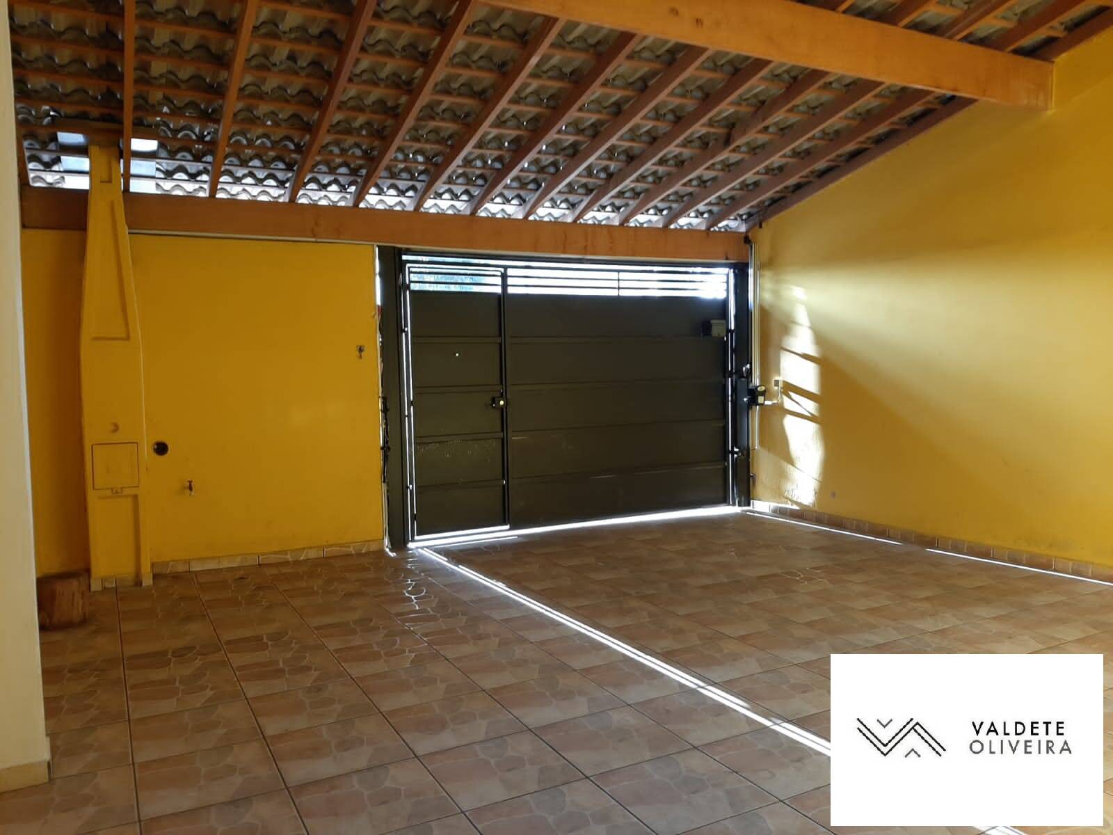 Casa à venda com 2 quartos, 100m² - Foto 5