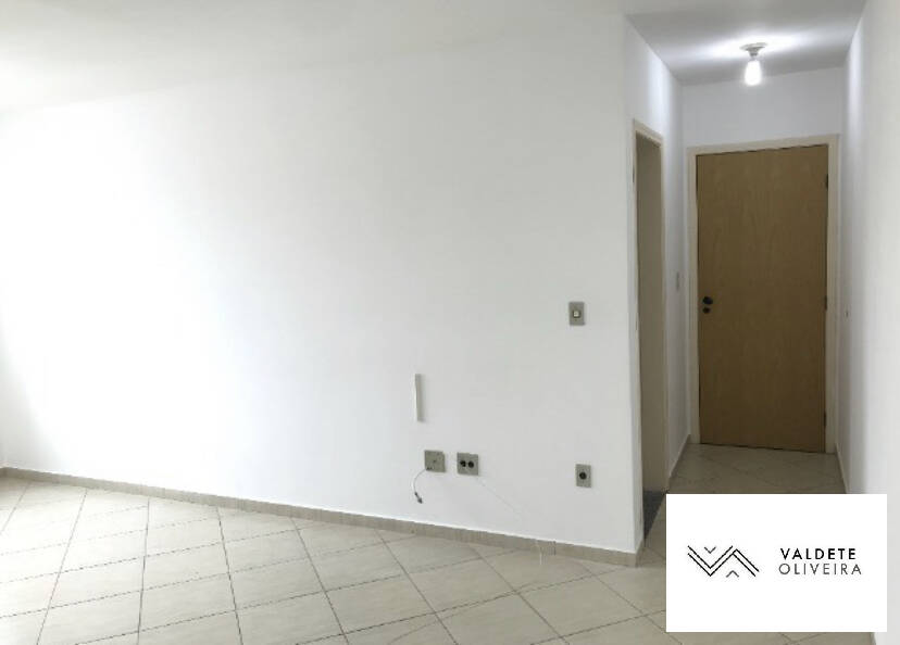 Apartamento à venda com 3 quartos, 77m² - Foto 3