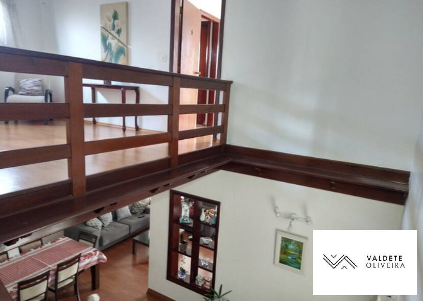 Casa à venda com 5 quartos, 264m² - Foto 5