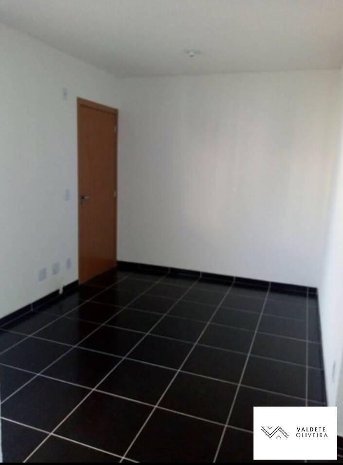 Apartamento à venda com 2 quartos, 42m² - Foto 3