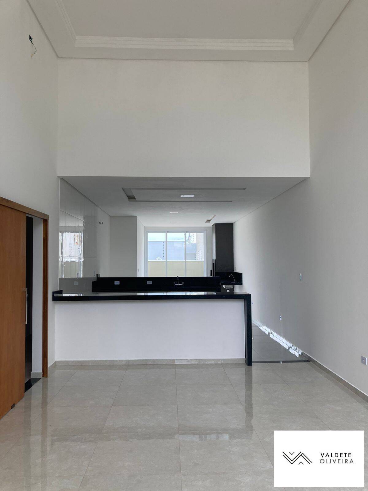 Casa à venda com 3 quartos, 166m² - Foto 9