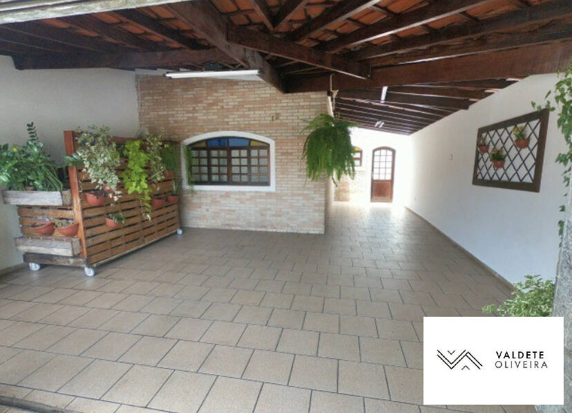 Casa à venda com 3 quartos, 90m² - Foto 3