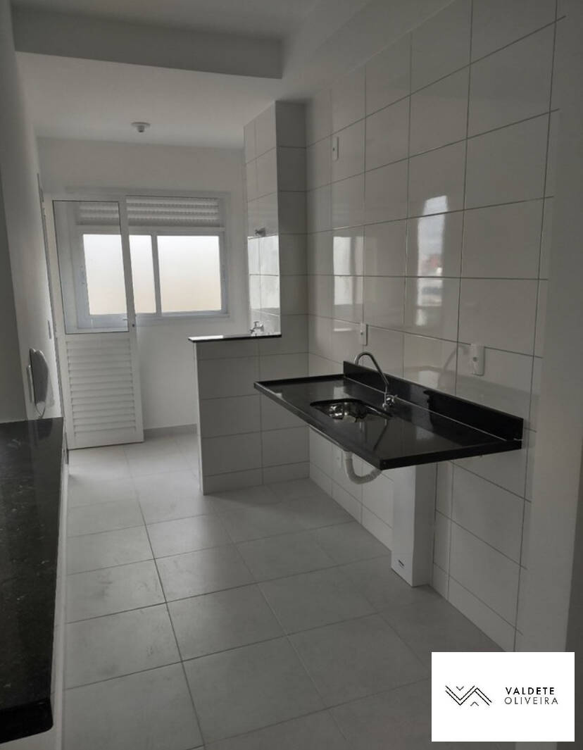 Apartamento à venda com 2 quartos, 65m² - Foto 4