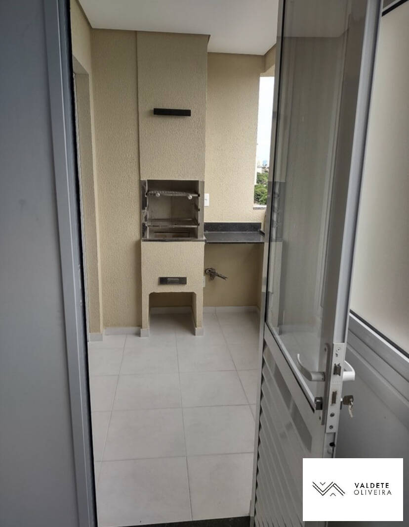 Apartamento à venda com 2 quartos, 65m² - Foto 3