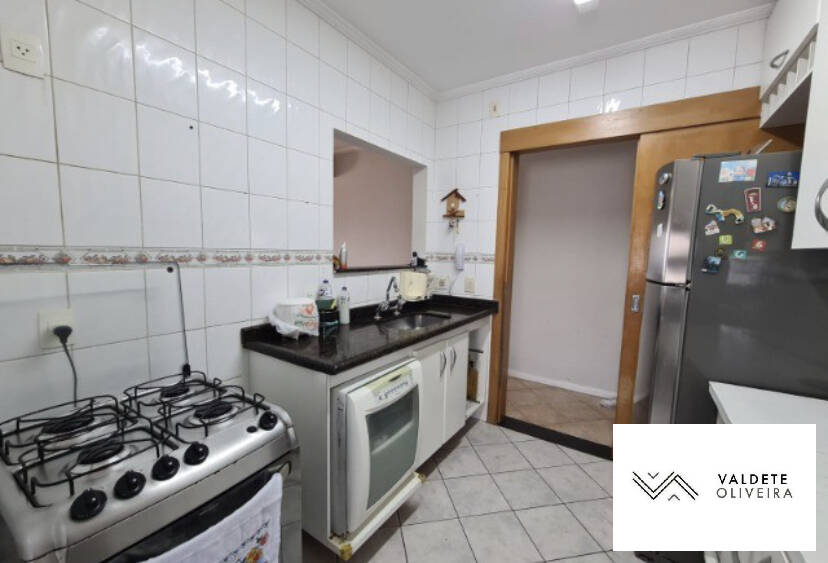 Apartamento à venda com 3 quartos, 93m² - Foto 3