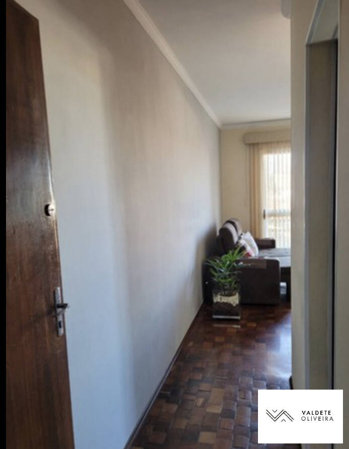 Apartamento à venda com 3 quartos, 75m² - Foto 1