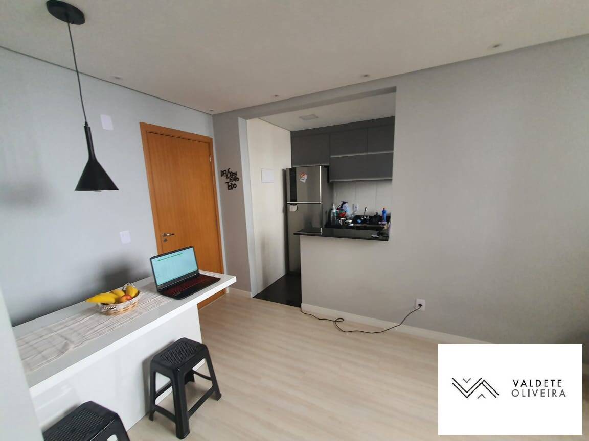 Apartamento à venda com 2 quartos, 48m² - Foto 4