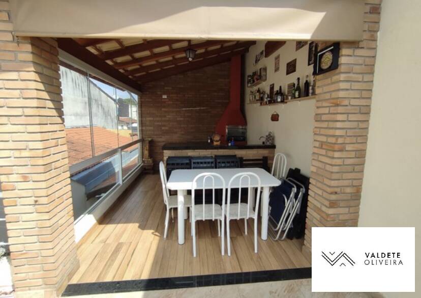 Casa à venda com 2 quartos, 110m² - Foto 7