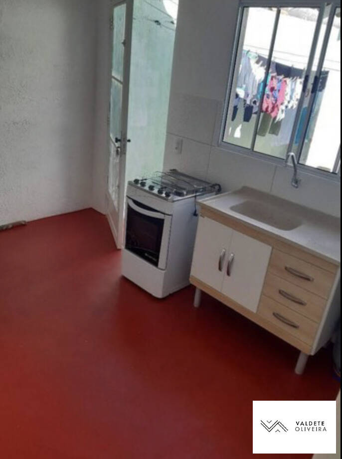 Casa à venda com 4 quartos, 140m² - Foto 4