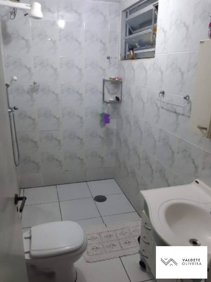 Casa à venda com 4 quartos, 140m² - Foto 14