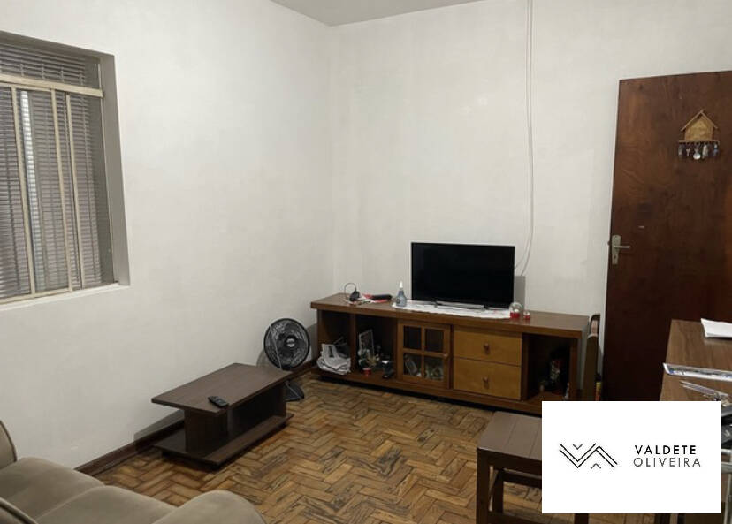 Casa à venda com 2 quartos, 150m² - Foto 1