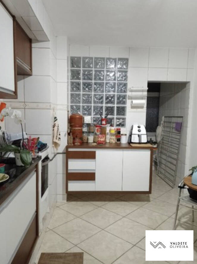 Apartamento à venda com 2 quartos, 76m² - Foto 4