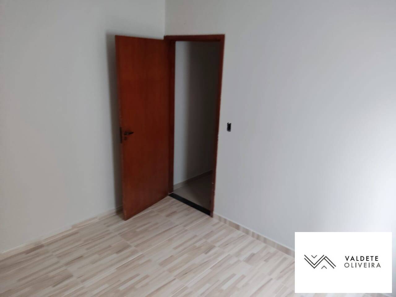 Casa à venda com 2 quartos, 84m² - Foto 8