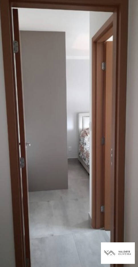 Apartamento à venda com 2 quartos, 66m² - Foto 4