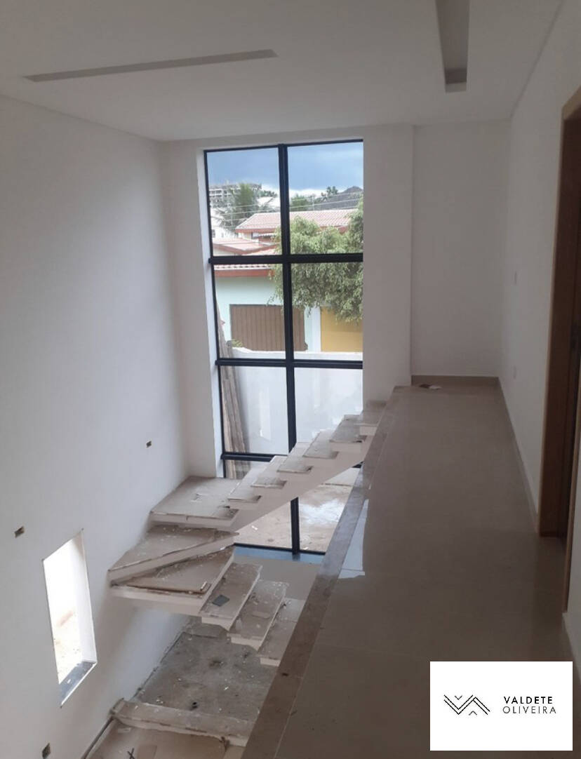 Casa à venda com 3 quartos, 212m² - Foto 10