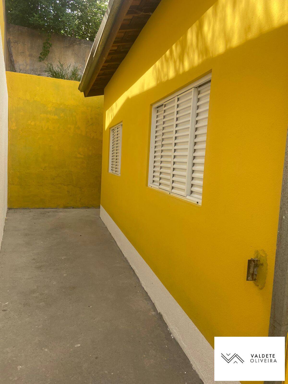 Casa à venda com 3 quartos, 81m² - Foto 8