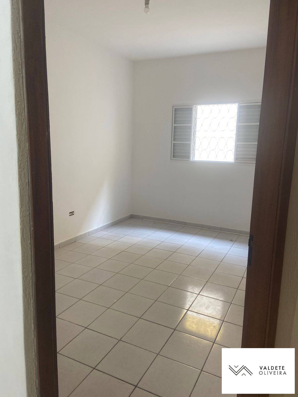 Casa à venda com 3 quartos, 81m² - Foto 13