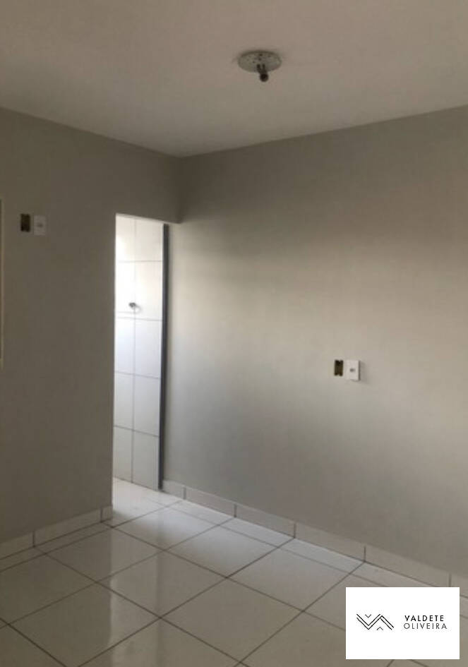 Casa à venda com 2 quartos, 125m² - Foto 3