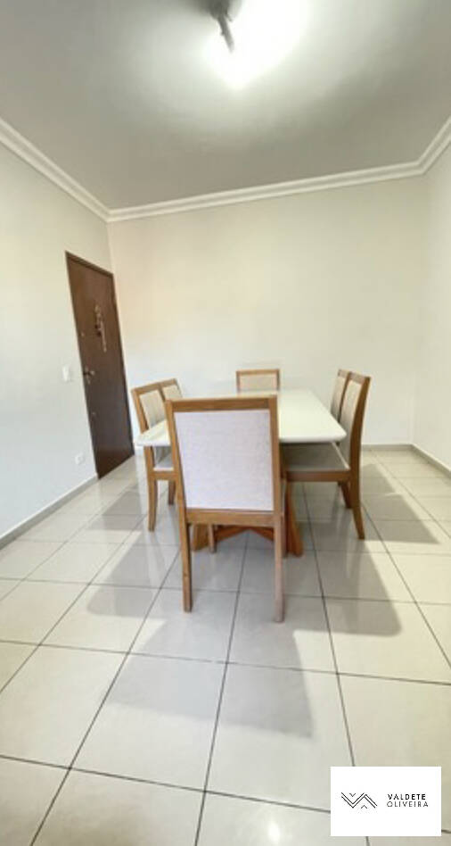 Apartamento à venda com 2 quartos, 67m² - Foto 3