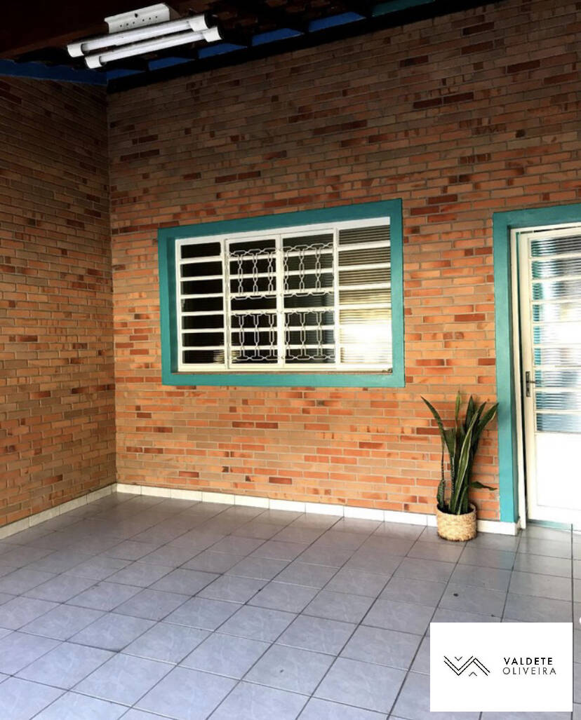 Casa à venda com 2 quartos, 92m² - Foto 3