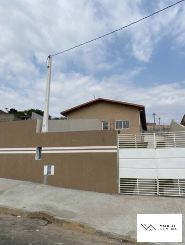 Casa à venda com 2 quartos, 52m² - Foto 1