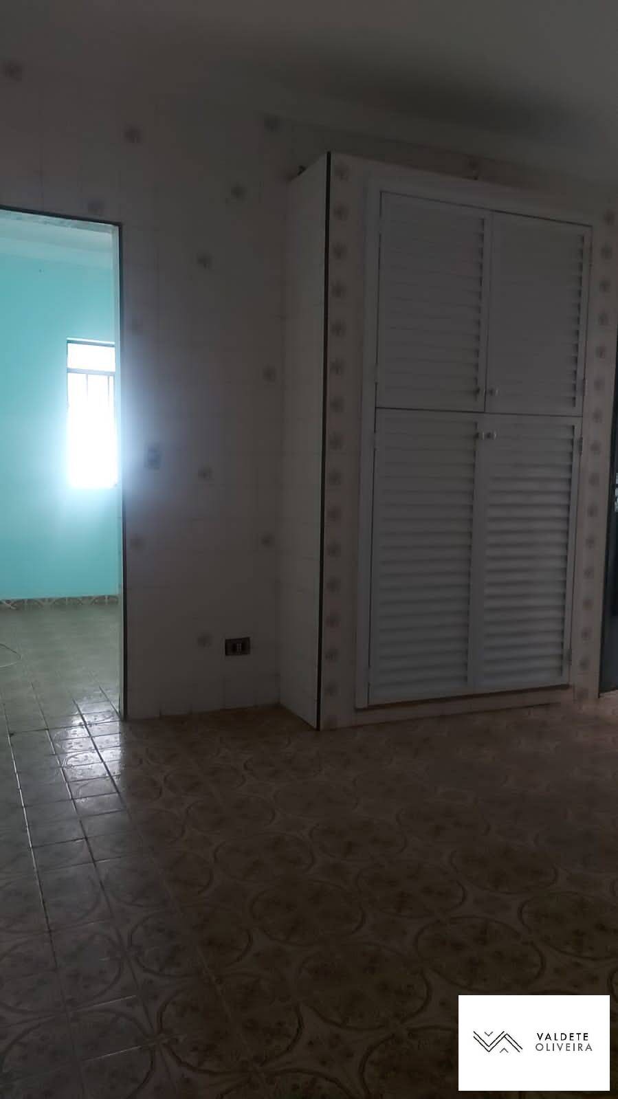 Casa à venda com 2 quartos, 110m² - Foto 11