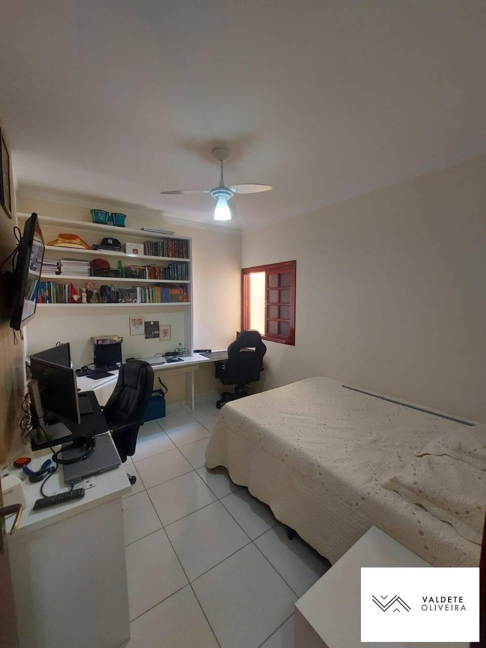 Casa à venda com 3 quartos, 125m² - Foto 2