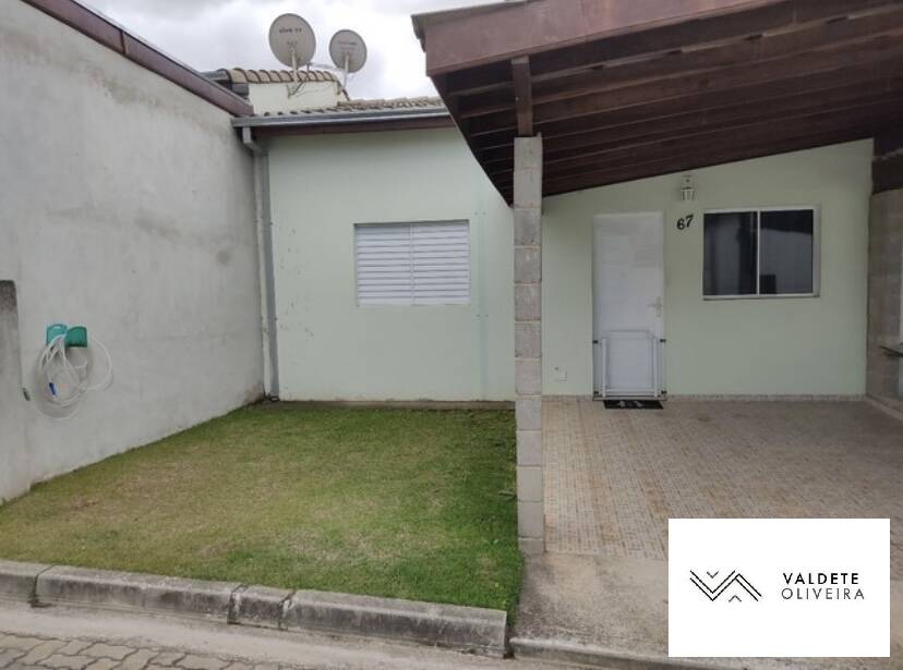 Casa à venda com 2 quartos, 65m² - Foto 4