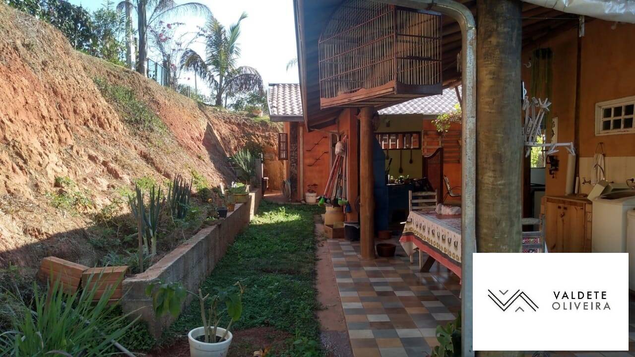 Casa à venda com 3 quartos, 148m² - Foto 27